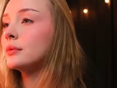 Close up fuck girl in big cock